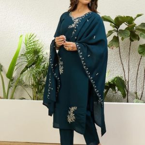Women’s Roman Silk Straight Kurta Pant with Muslin Dupatta 3PC Ethnic Wear Set with Zari Embroidery